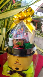 สังฆทานชุดหม้ออเนกประสงค์ (ชุดอิ่มบูญ) สำหรับสร้างทาน ราคาส่ง - 12 ชุด (ราคาส่งไม่ปลอดภัย)