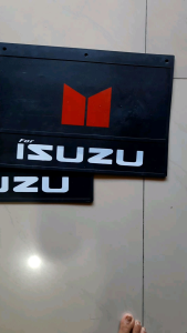 karpet Lumpur Roda ISUZU ELF NKR NHR dll Depan