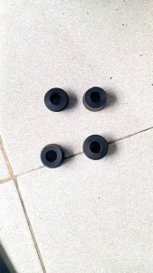 Karet Shock Belakang Bawah Innova / Hilux Set 4Pcs.