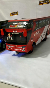 mainan miniatur buss telolet basuri