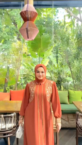 AREESHA SET HIJAB SEGI 4 110x110 EMBROIDERY SWAROSKI