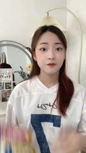 Chai sữa dưỡng thể Vaseline Gluta-HYA 300ml