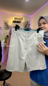 Celana Pendek Wanita & Hotpants Korea Terkini Bahan Adem Halus 2022