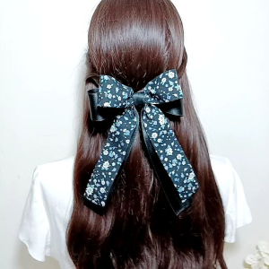 SeeYou! #โบว์ติดผม  ร้านไทย🇹🇭งานแฮนด์เมด : รุ่น Classical (Black Flower )  กว้าง 14 ยาว22 ริบบิ้นเกาหลี 4CM