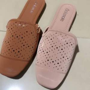 SOLEMATEs HAlf Shoes for Adult (Orig/Mallpullout)
