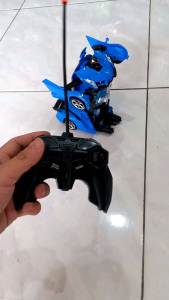 Mainan Robot RC Berubah Mobil Remote Control Speed Race