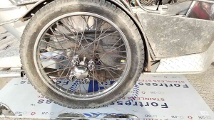 Side Wheel Hub Cover With Bolts and Nuts