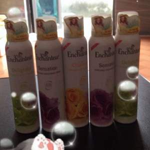 XỊT NƯỚC HOA ENCHANTEUR