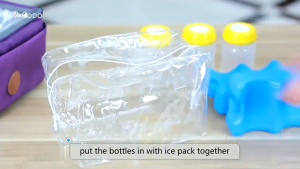 V-Coool ถุงกันซึม ซองกันซึม กันเปื้อน มี 2 รุ่น EVA (เนื้อนิ่ม) และ PVC (เนื้อแข็ง) มีซิปรูด ป้องกันการซึมออกของน้ำ