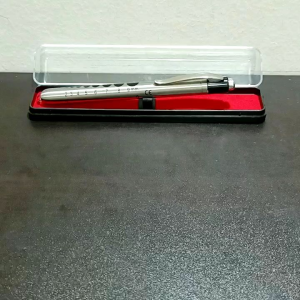 MTI LED Penlight: Bright White Light & Compact Design