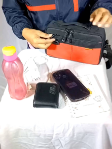 Tas Selempang Handal & Nyaman: Multifungsi Sling Bag & Handbag Clutch