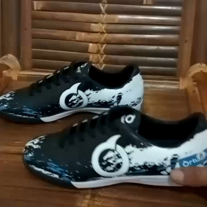 sepatu futsal ortuseigh infferno terbaru/sepatu futsal ortuseigh terlaris