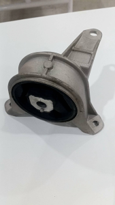 แท่นเครื่อง ยางแท่นเครื่อง ด้านขวา (RH) Chevrolet Zafira เครื่อง 1.8 และ 2.2 ปี 2001-2010 ของแท้ GM เบอร์ 90575772