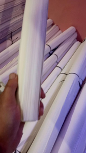 kertas layangan litho warna putih gambar garis ukuran 60x60 1 kebet