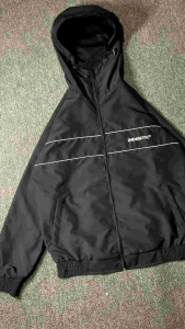 Jacket Running Pria Black Outdoor Anti Air Pria Wanita