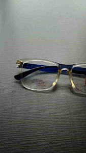 กรอบแว่นสายตา แว่นวินเทจ แว่นชินตา รุ่น Chinta 3 Con ทรงเหลี่ยม กรอบพลาสติก ลายกระ กรอบใส กรอบเขียว วัสดุพรีเมี่ยม สวมใส่สบาย เลนส์ใส การออก