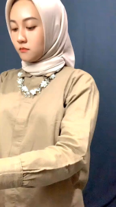 Hana Top Blouse Linen Shirt Kemeja Atasan WanitaTerbaru Variasi Kancing Belakang