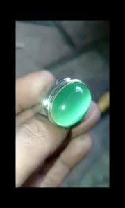 cincin batu akik cat eyes jumbo emeral green 20x15 mm ring monel tanam.