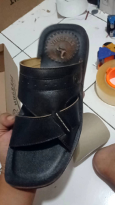 Sandal Pol Kulit COD: Pilihan Elegan & Berkualitas