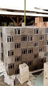 roster diding pagar beton