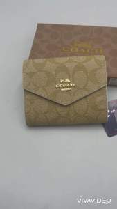 กระเป๋าสตางค์ หน้าจดหมาย ใบสั้นขนาด5นิ้วมีช่องใส่บัตรมีช่องซิปใช้งานได้งานสวยอุปกรณ์ครบพร้อมส่ง