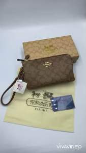 กระเป๋าคล้องมือ กระเป๋าคล้องแขนขนาด 8 นิ้วรวมสองซิปสองช่องใช้งานสามารถใส่โทรศัพท์ได้ทุกรุ่นงานสวยพร้อมกล่อง