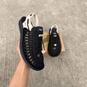 Sales 50% รองเท้าเชือกถัก  สี ดำครีม สินค้าถ่ายจากงานจริง100% รองเท้าถัก รองเท้าถักสีดำ - Lazada