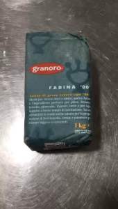 Granoro Farina OO 1kg / pizza / bread / pasta / cake / biscuits flour