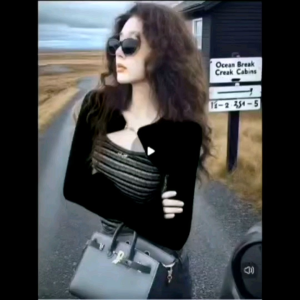 Plus Size Long Sleeve Camisole T-Shirt Womens Autumn Slimming Short Top Solid Color Two-Piece Set