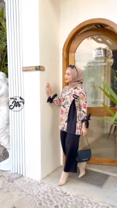 Ayana Blouse Fashion Batik Modern