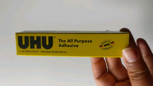 Lem UHU SEDANG 20ml: Lem Mudah Digunakan & Tahan Lama
