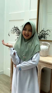 Hijab Bergo Sekolah/Bergo Anak/Spandek Jersey/Ukuran S - M - L