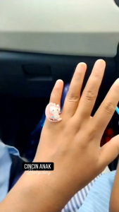 CINCIN PLASTIK MAINAN ANAK MOTIF KARAKTER LUCU