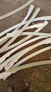 Lengkung Sangkar Burung Sepasang