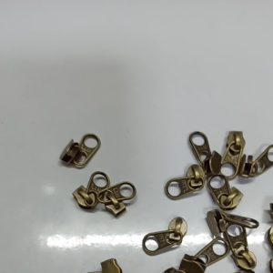 หัวซิปไนล่อนเบอร์3 สีเหลืองรมดำ (หางสั้น)