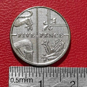 Koin British Koleksi Kuno 5 pence kecil Queen Elizabeth II Tahun 2009