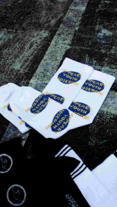 APPEARS SOCKS untuk Remaja: Kaos Kaki Motif & Desain Unik