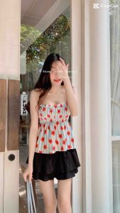 Emnica เสื้อสายเดี่ยวสม็อคหลัง