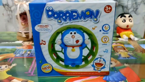 โดเรม่อนวงล้อหมุน spinning wheel ราคา99บาท ใส่ถ่าน มีเสียงมีไฟ