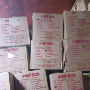 pop ice paket 1dus.bebas pilih rasa maksimal 5rasa