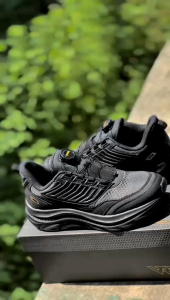 SEPATU OLAHRAGA WEBEST RUNNING VR2 ART SUPER SERIES BLACK BY WEBEST