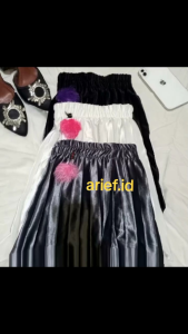 ROK BLUDRU ANAK POM-POM UKURAN (XL) USIA 4-6 TAHUN -Rok bludru anak premium jatuh tebal dan elegant