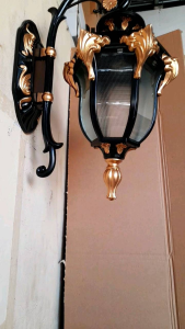 Garansi Lampu dinding outdoor waterproof Kode 1204 R/S Hitam Gold Tahan Air - Anti Karat