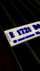 Plat motor Led timbul biru merah