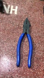 Kìm điện Densan KL-8K dài 20cm nặng 300g Nhật bãi chưa xài răng đẹp như mới. 120k