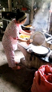 chuối sáp sấy mè gừng 500g Bảo Bảo foods Hương Vị Miền Tây