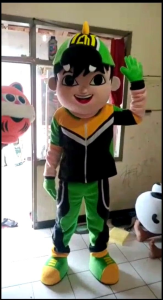 Kostum badut boboiboy hijau dan merah
