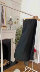 Maynita - Satin skirt กระโปรงซาติน