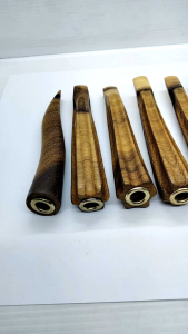 Sedotan Kayu Kelor Emas: Varian Original A61