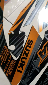 STRIPING LIST STIKER SATRIA FU 150 FACELIFT TAHUN 2014 BINTANG HITAM GOLD FU FL